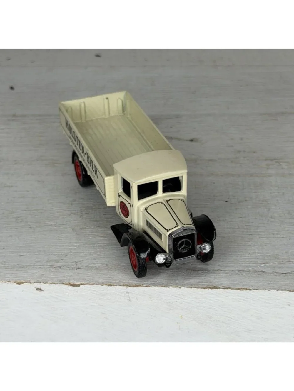 Matchbox Models of Yesteryear 1932 Model AA Ford Holsten Bier Beer Truck 4” GC